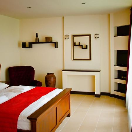 Aranygombos Fogado Hotell Telkibánya Exteriör bild